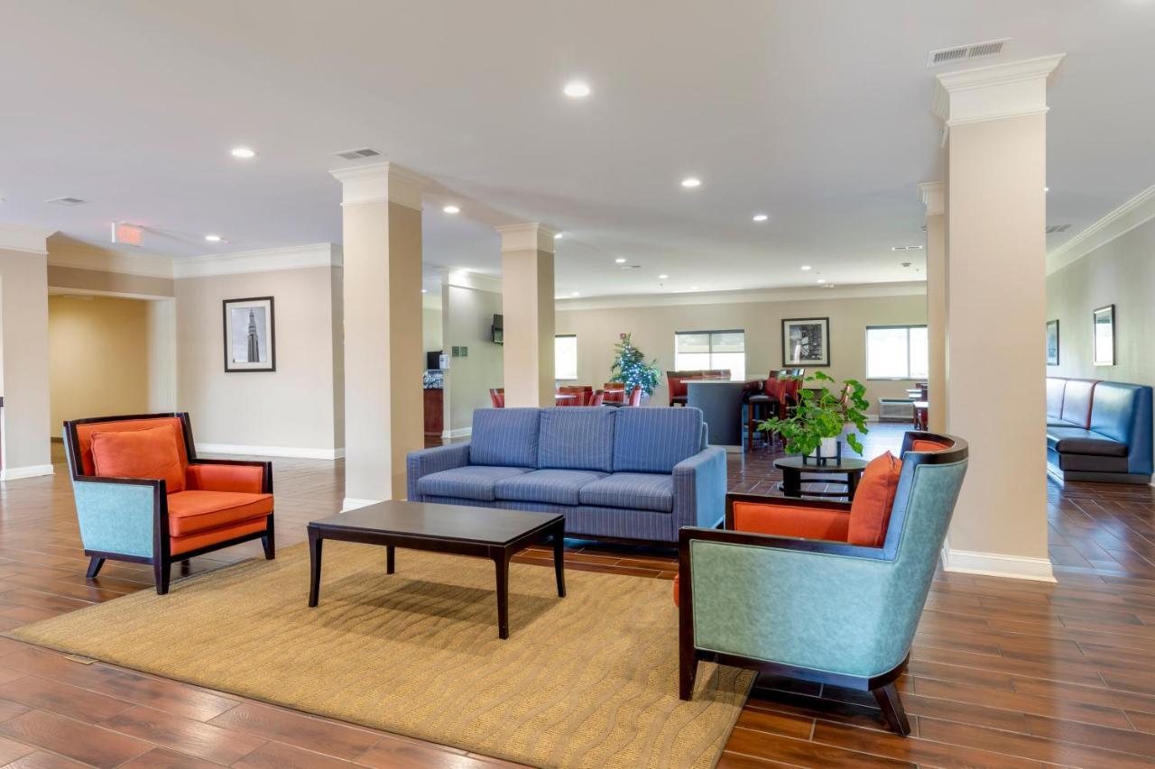 Comfort Inn Near University Хънтсвил Екстериор снимка