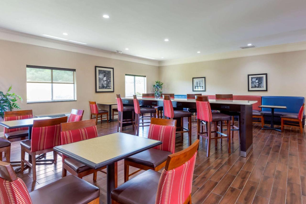 Comfort Inn Near University Хънтсвил Екстериор снимка