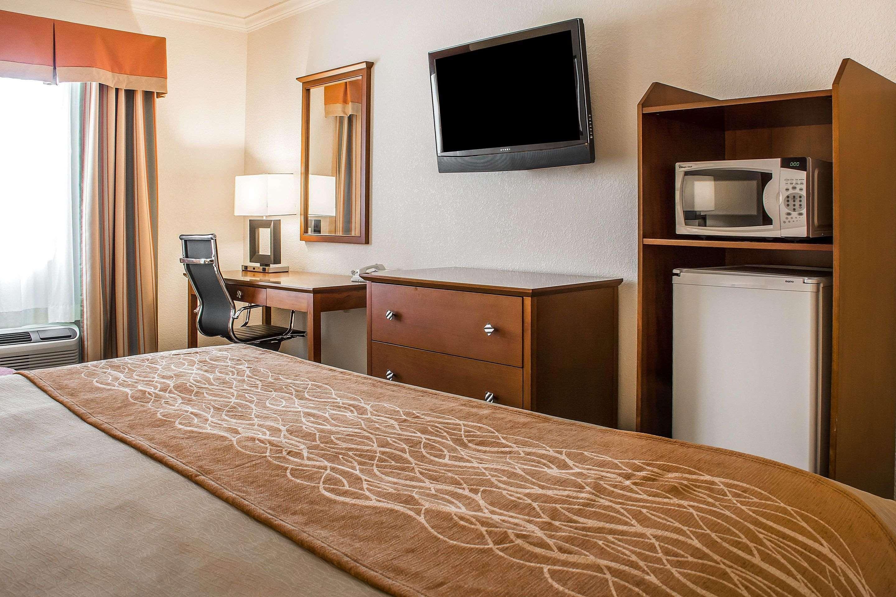 Comfort Inn Near University Хънтсвил Екстериор снимка