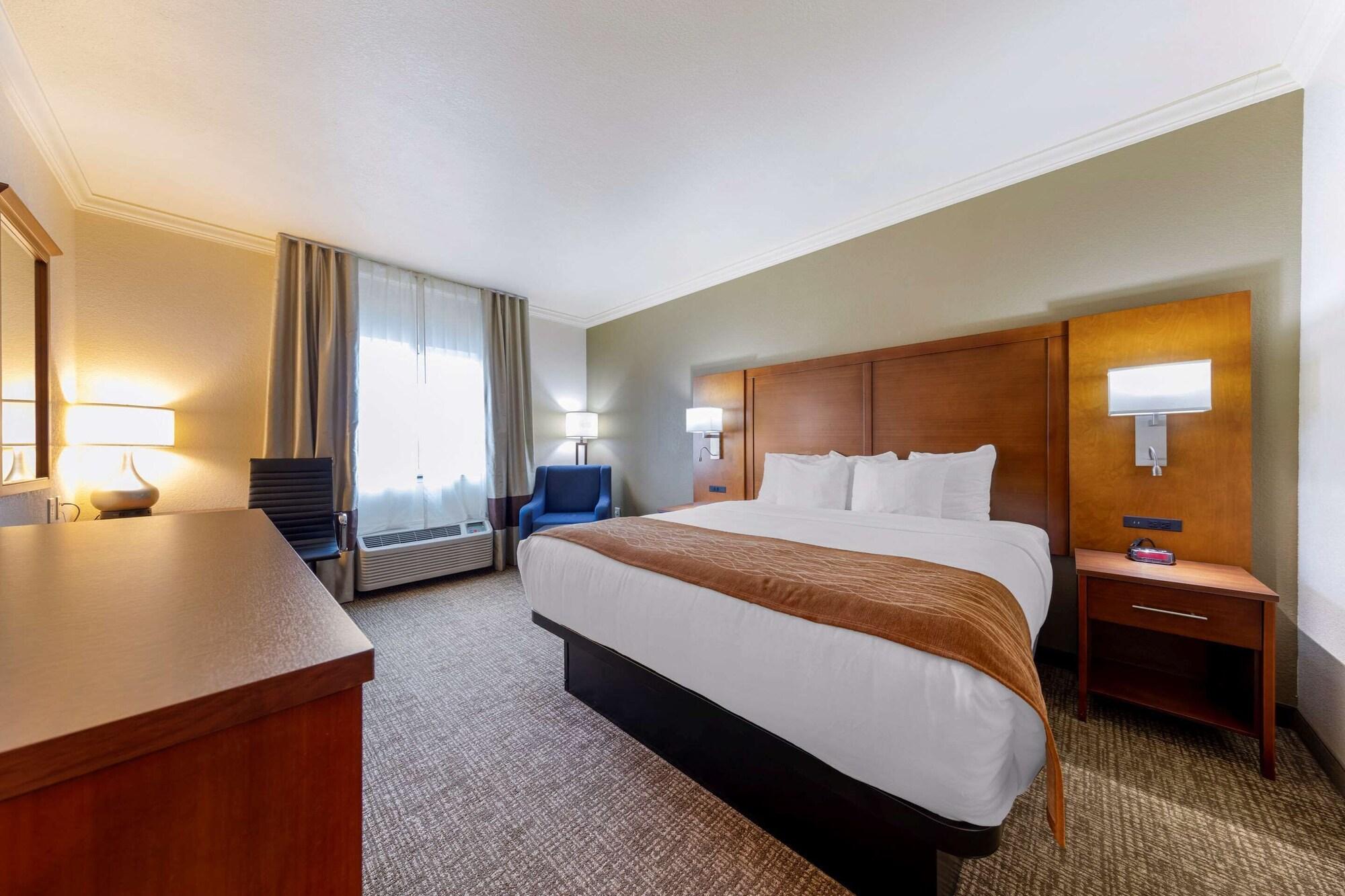 Comfort Inn Near University Хънтсвил Екстериор снимка